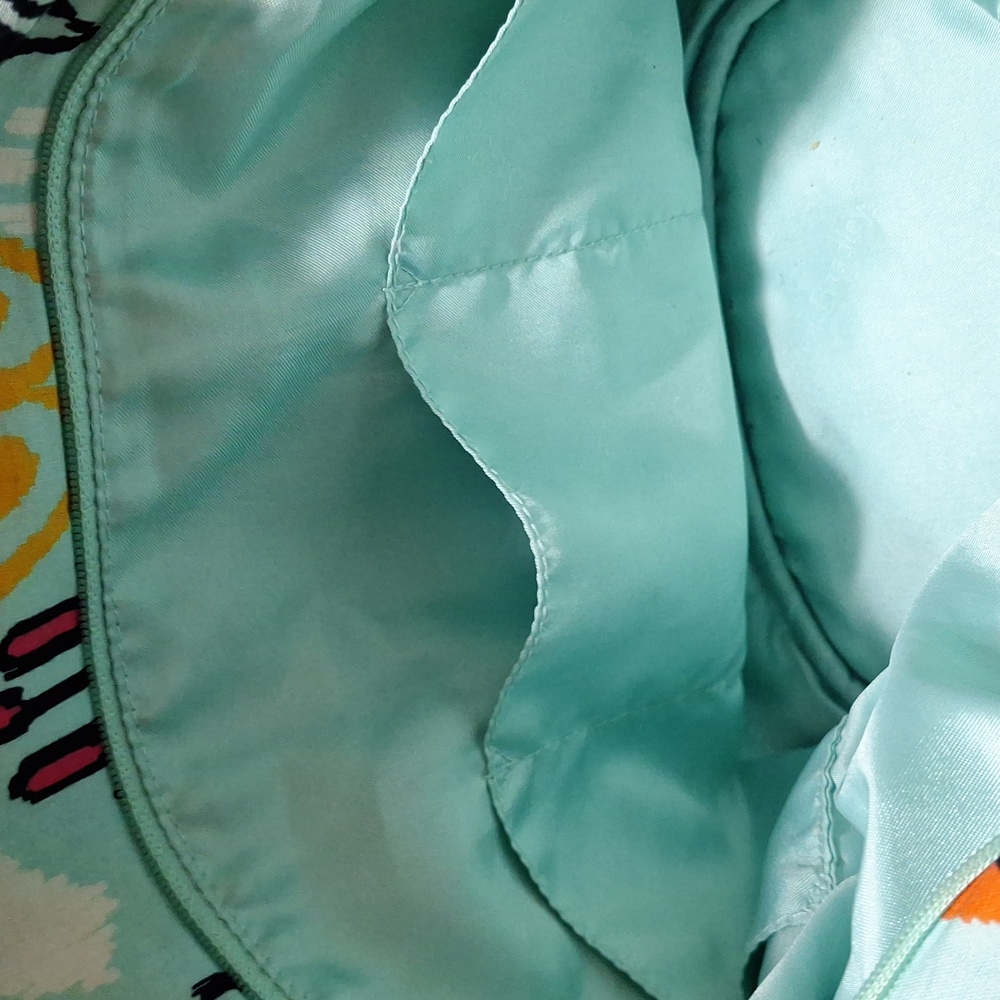 Vera Bradley Bag - Picture 5 of 9